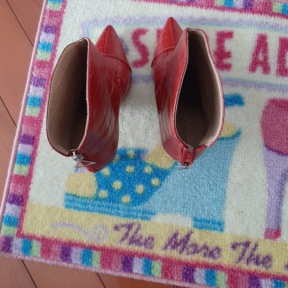 Red Boots - Picture 3 of 4